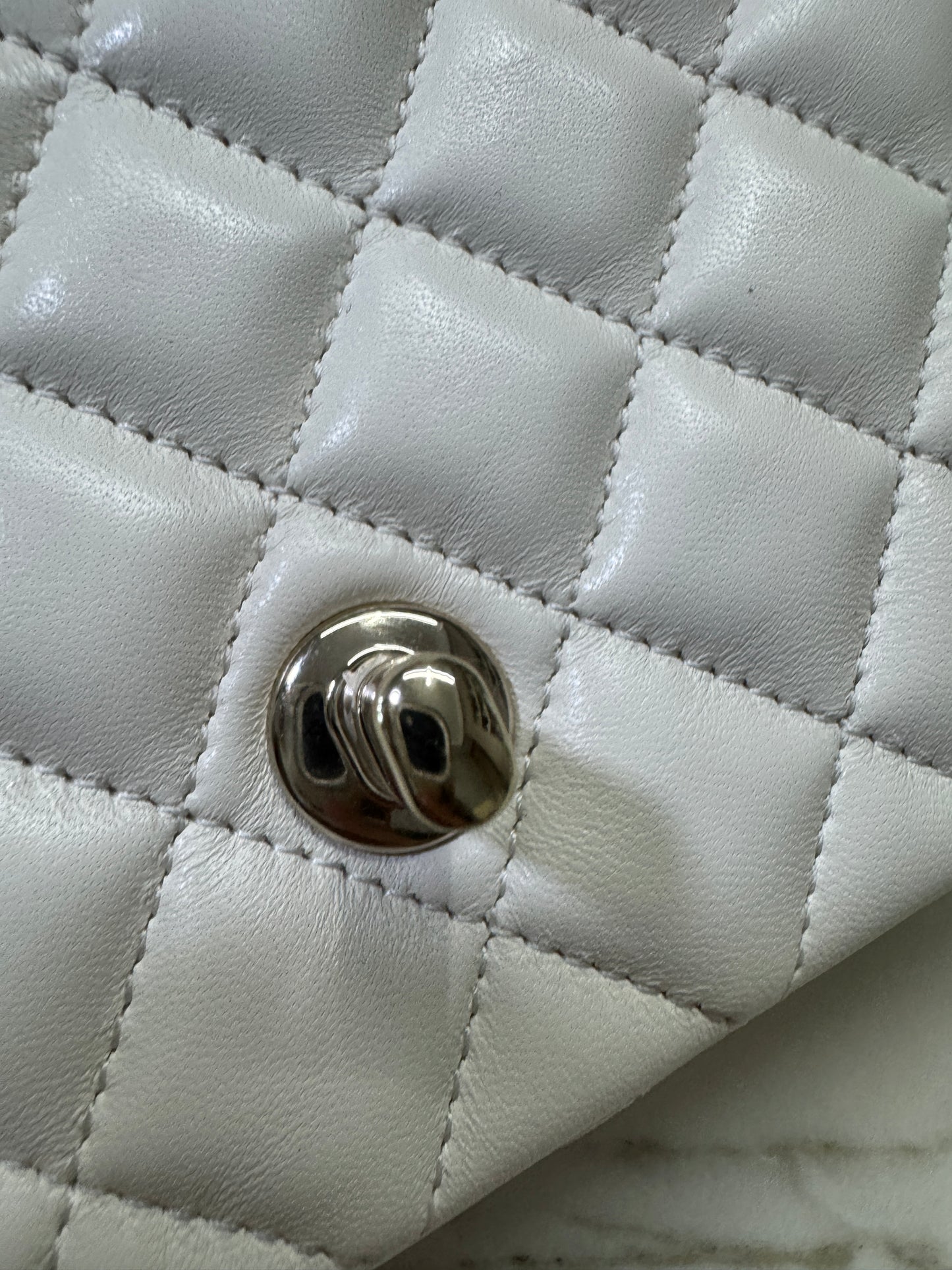 CHANEL 23A 水鑽 Mini CF Handle