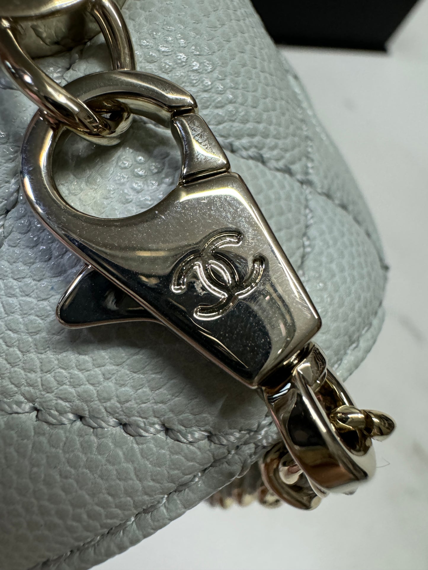 CHANEL Cocohandle 冰川藍 24P Small