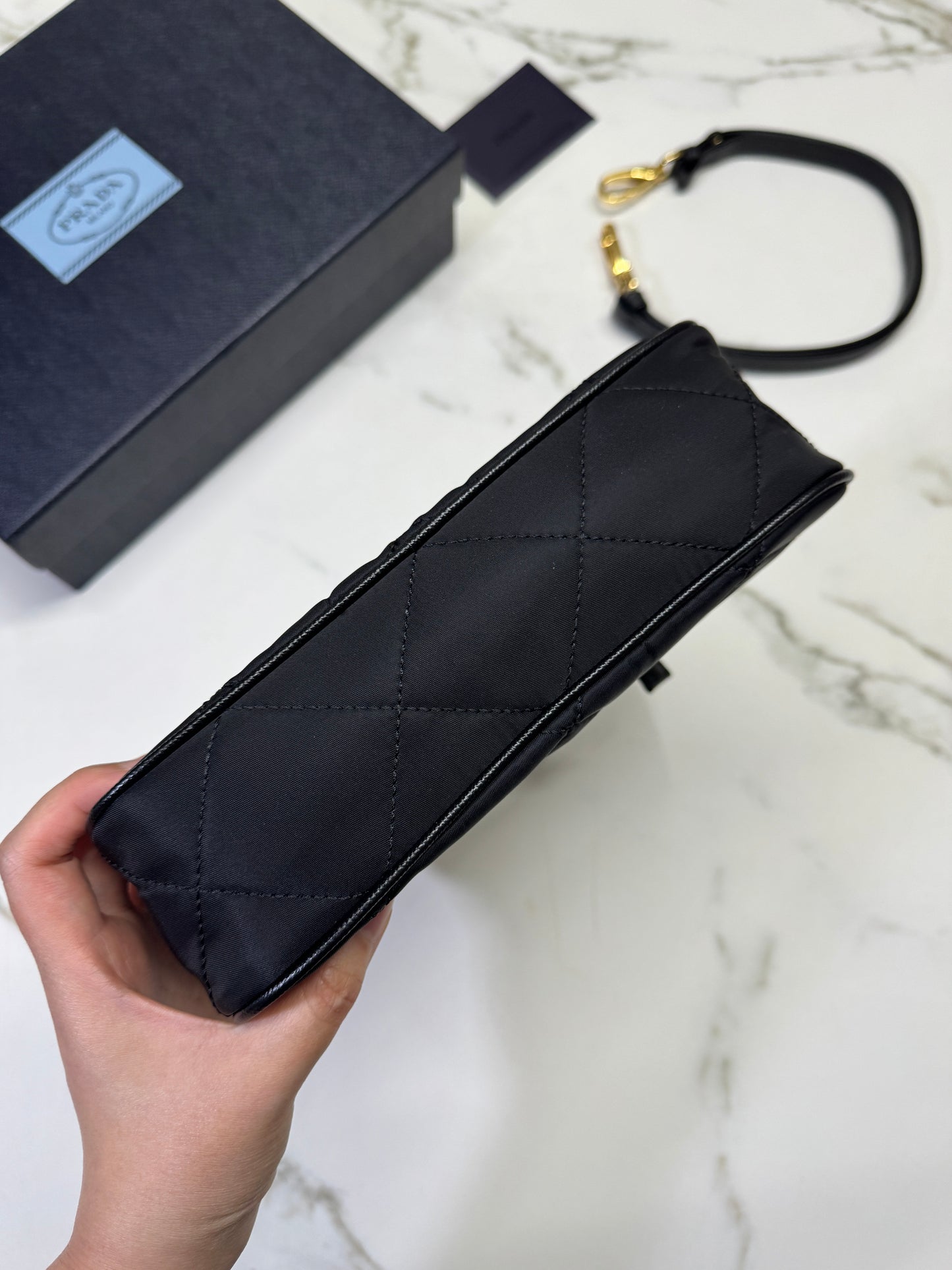 PRADA Re-Nylon 菱格紋Hobo