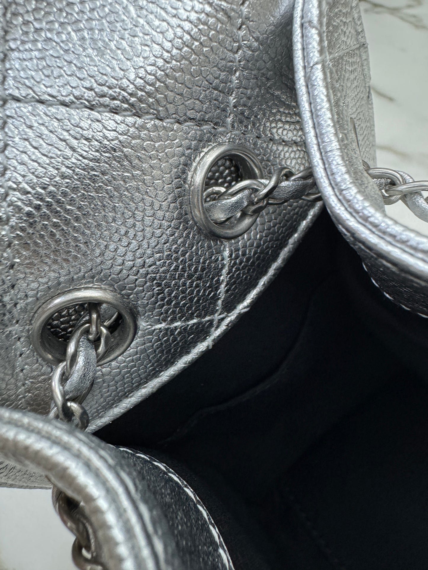 CHANEL Mini 25 Bag 銀色荔枝皮銀扣 Silver Caviar Calfskin PHW