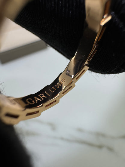 BVLGARI Serpenti 白貝母拼鑽 玫瑰金戒指