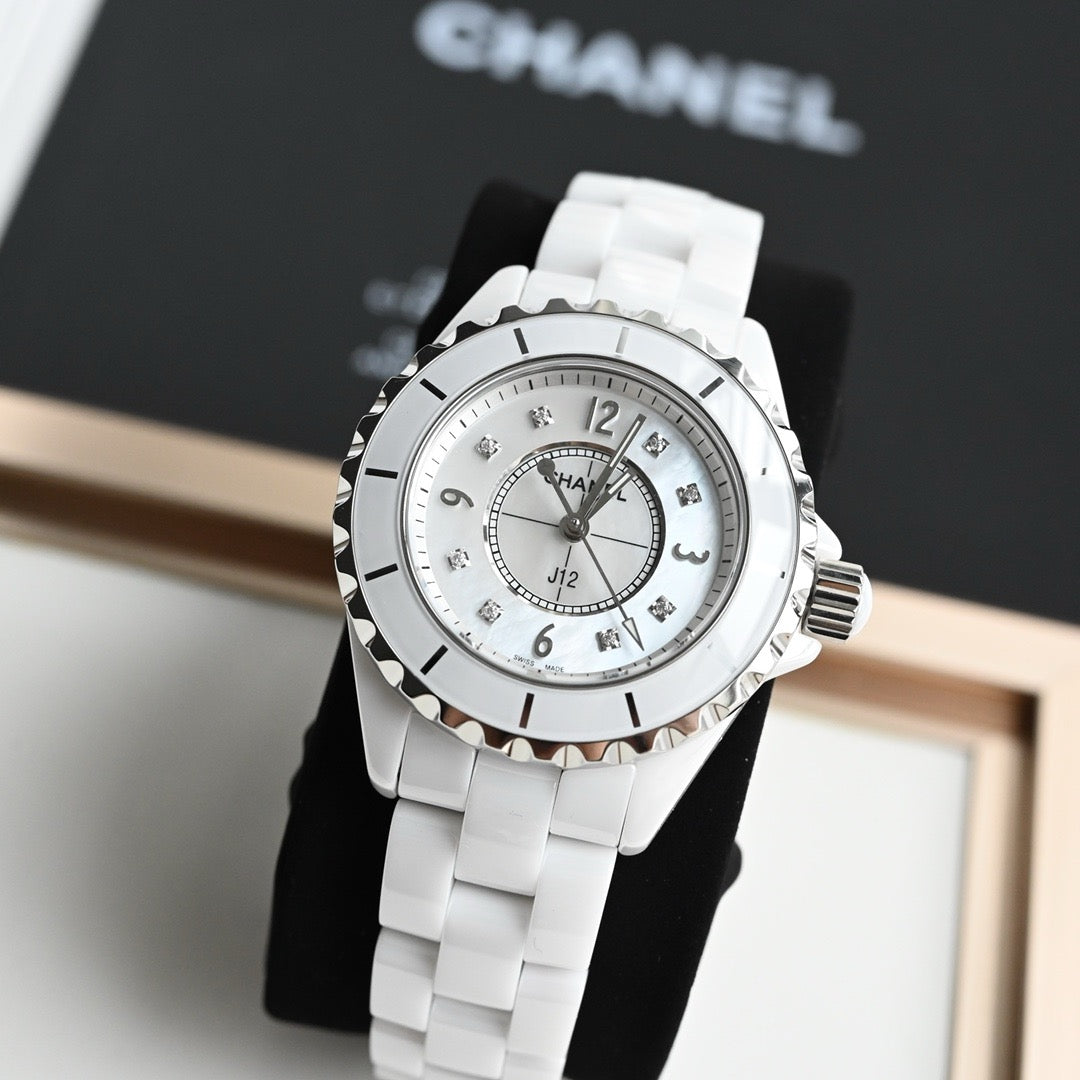CHANEL J12 33mm
