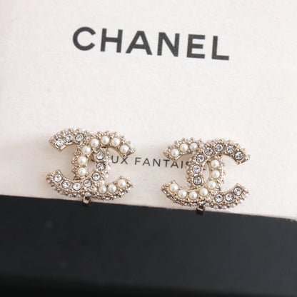 CHANEL 耳夾款