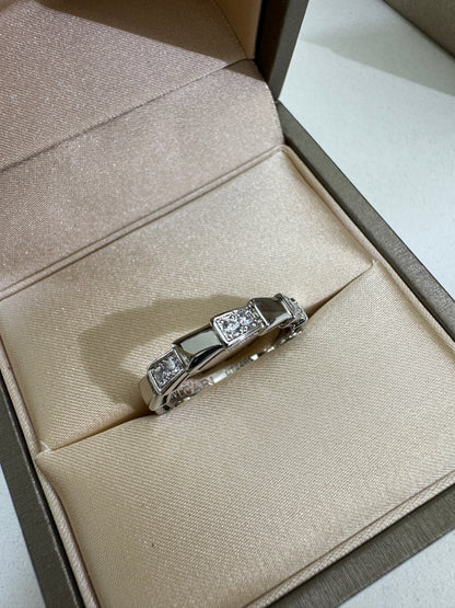 BVLGARI Serpenti Ring 白金色半鑽
