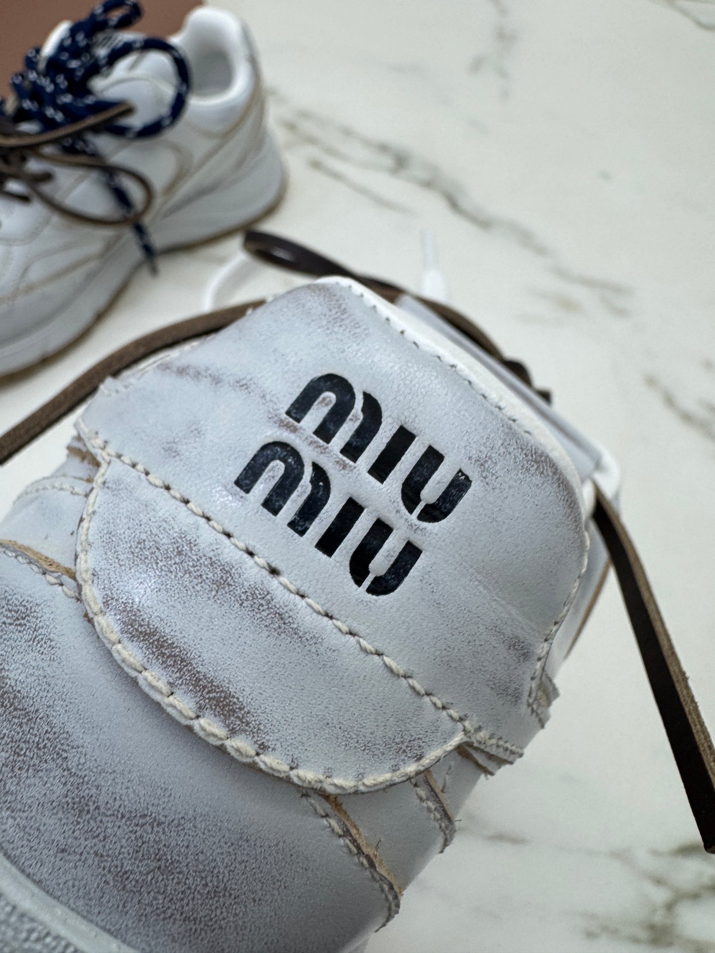 MIU MIU X NB 25年版 做舊老爹鞋￼