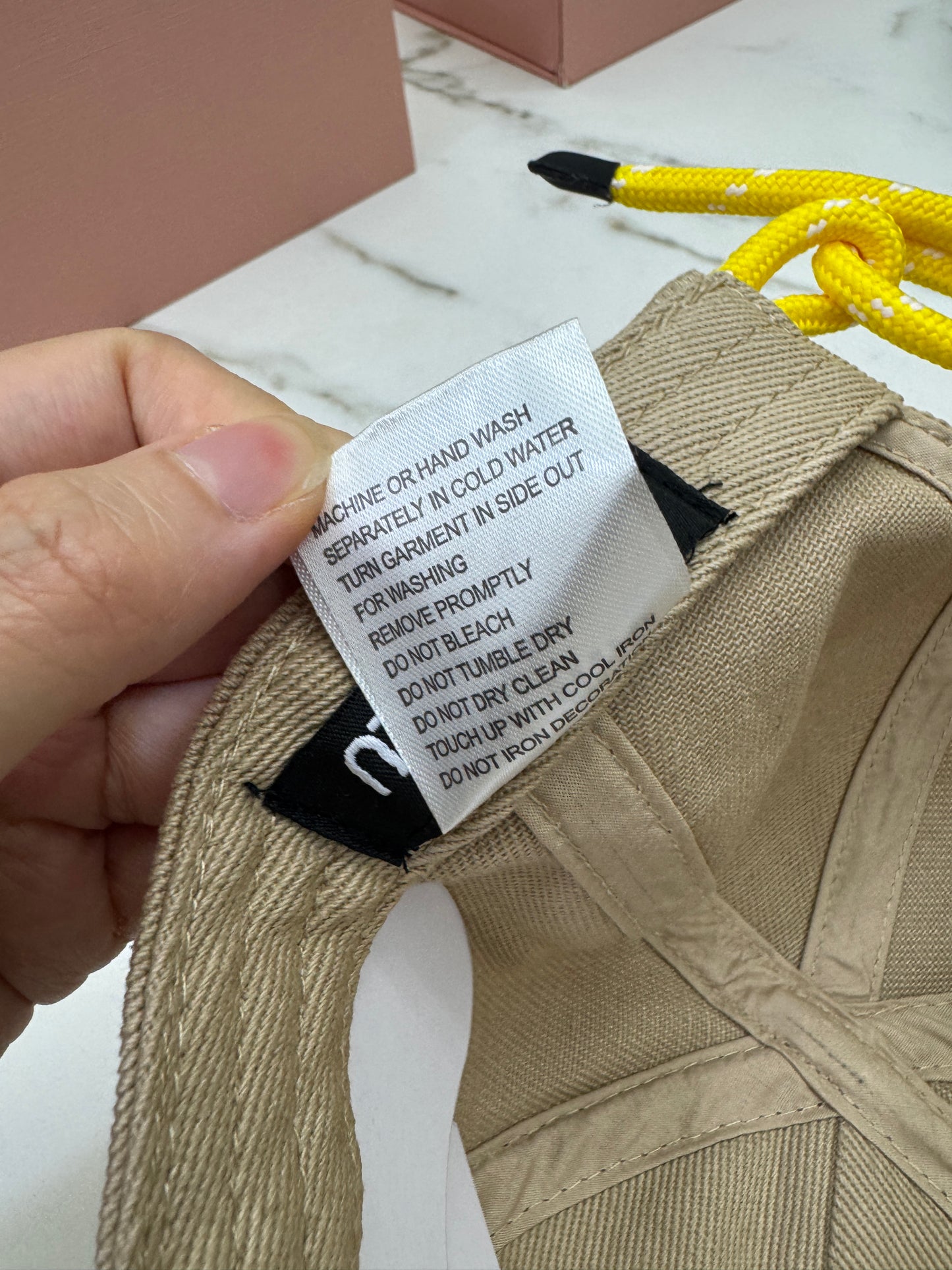 MIU MIU 軟頂鴨舌帽