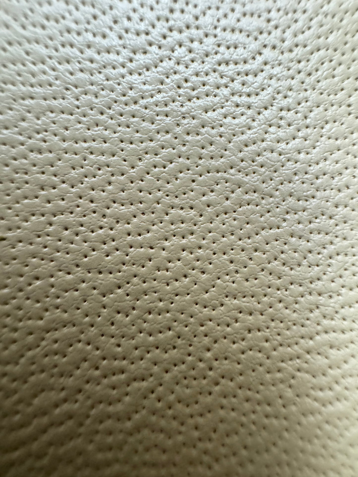 CHANEL CF23 Small 米杏色牛皮金扣 Beige Caviar Calfskin GHW