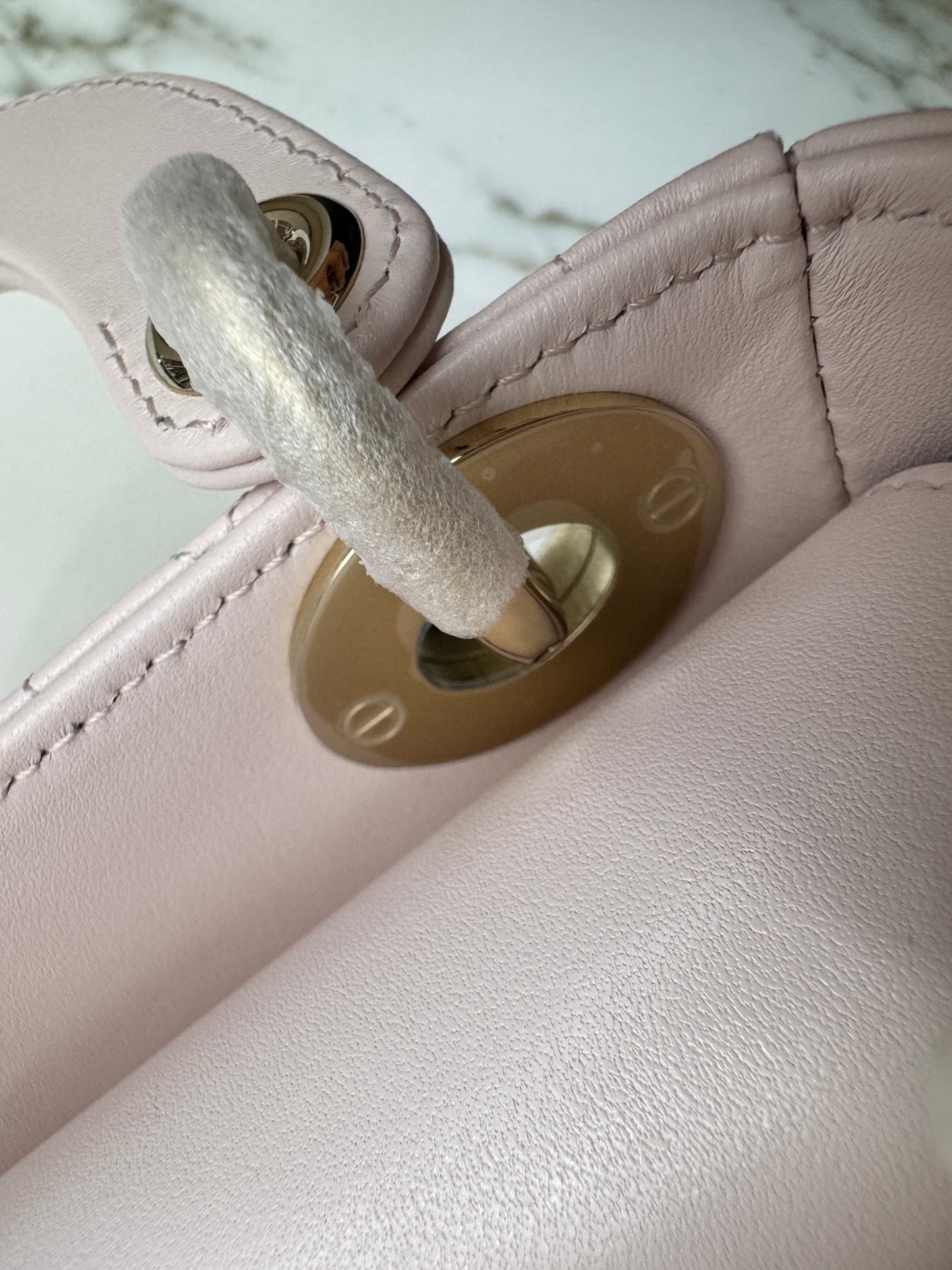 DIOR Mini Lady Dior 羊皮三格 淡粉色