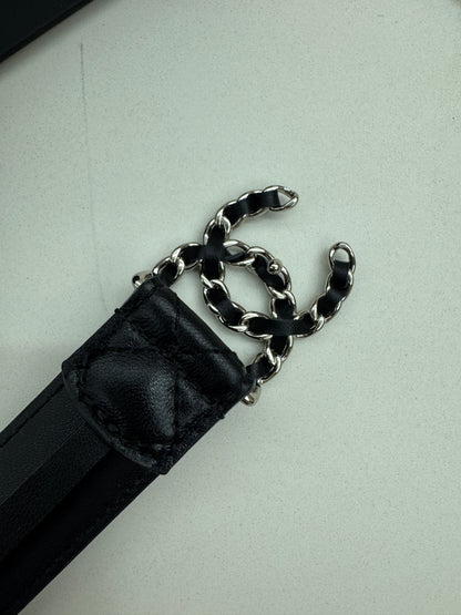 CHANEL 菱格紋穿皮鏈扣皮帶