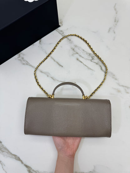 CHANEL 26A 蜥蜴壓紋 灰色Clutch