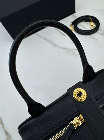 CHANEL 26A Mini 保齡球包 黑色