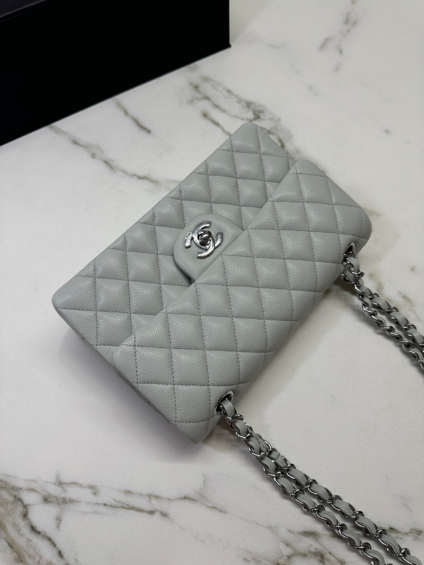 CHANEL CF23 冰川藍銀扣 Caviar 24P