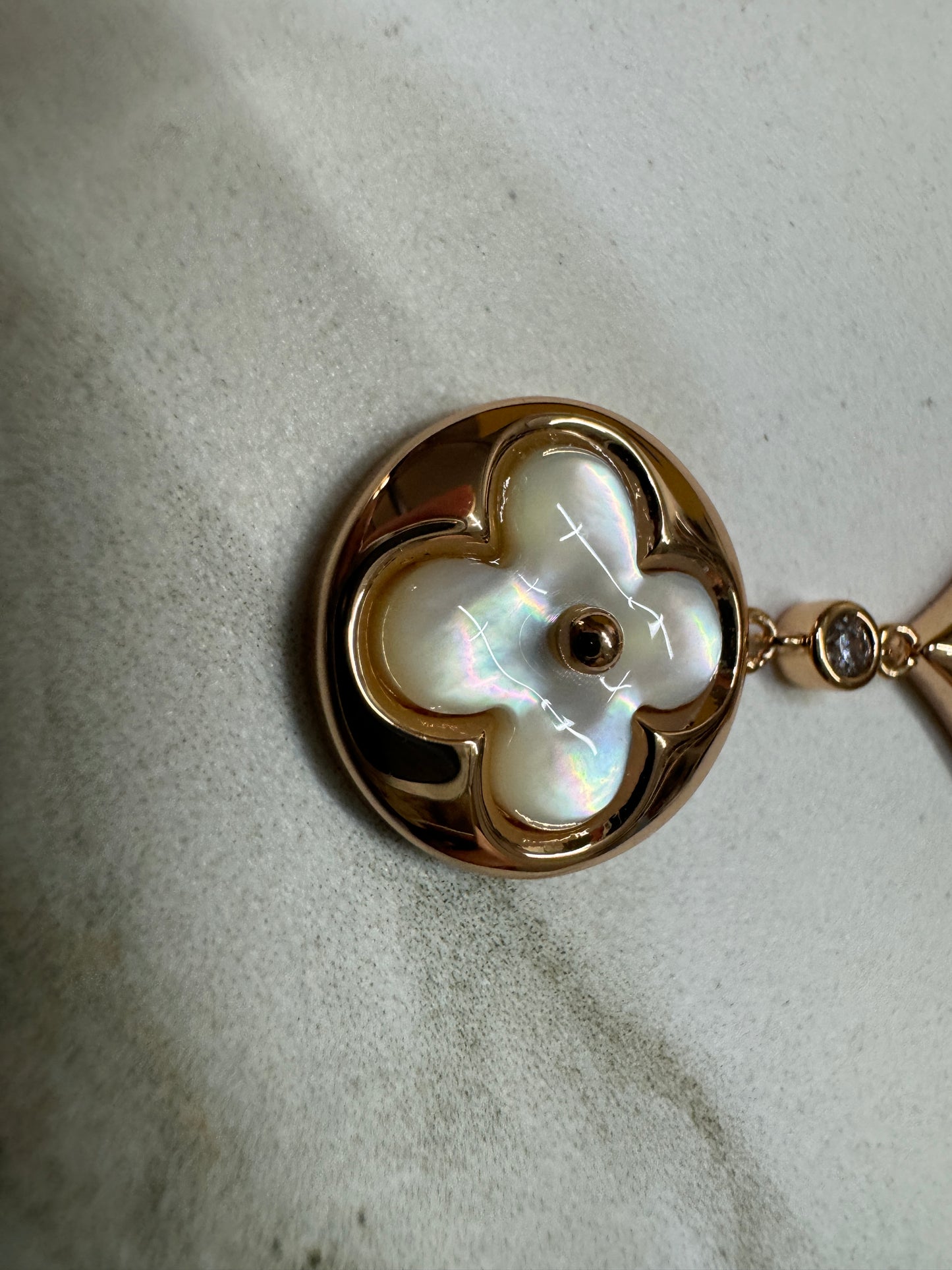 LV Color Blossom 粉貝母x白貝母 玫瑰金項鏈