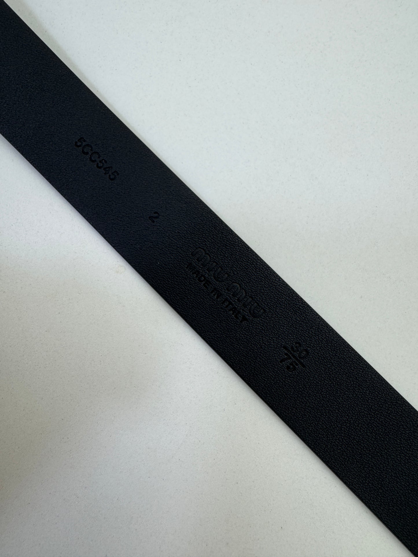 MIU MIU 鏤空扣皮帶