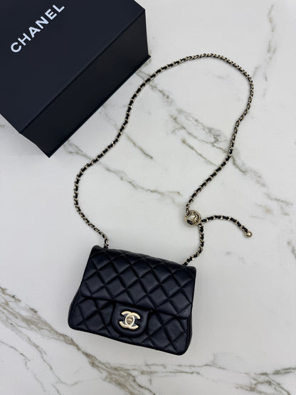 CHANEL 25K 亮面淺金球 Mini CF17 方胖子