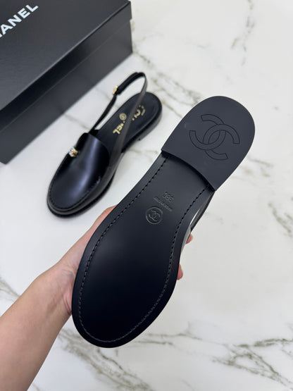 CHANEL 25P水鑽扣樂福Slingback
