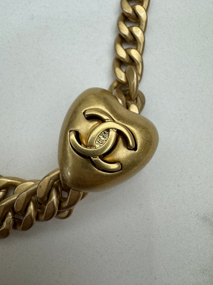 CHANEL 25P 愛心金球羊皮 黑色
