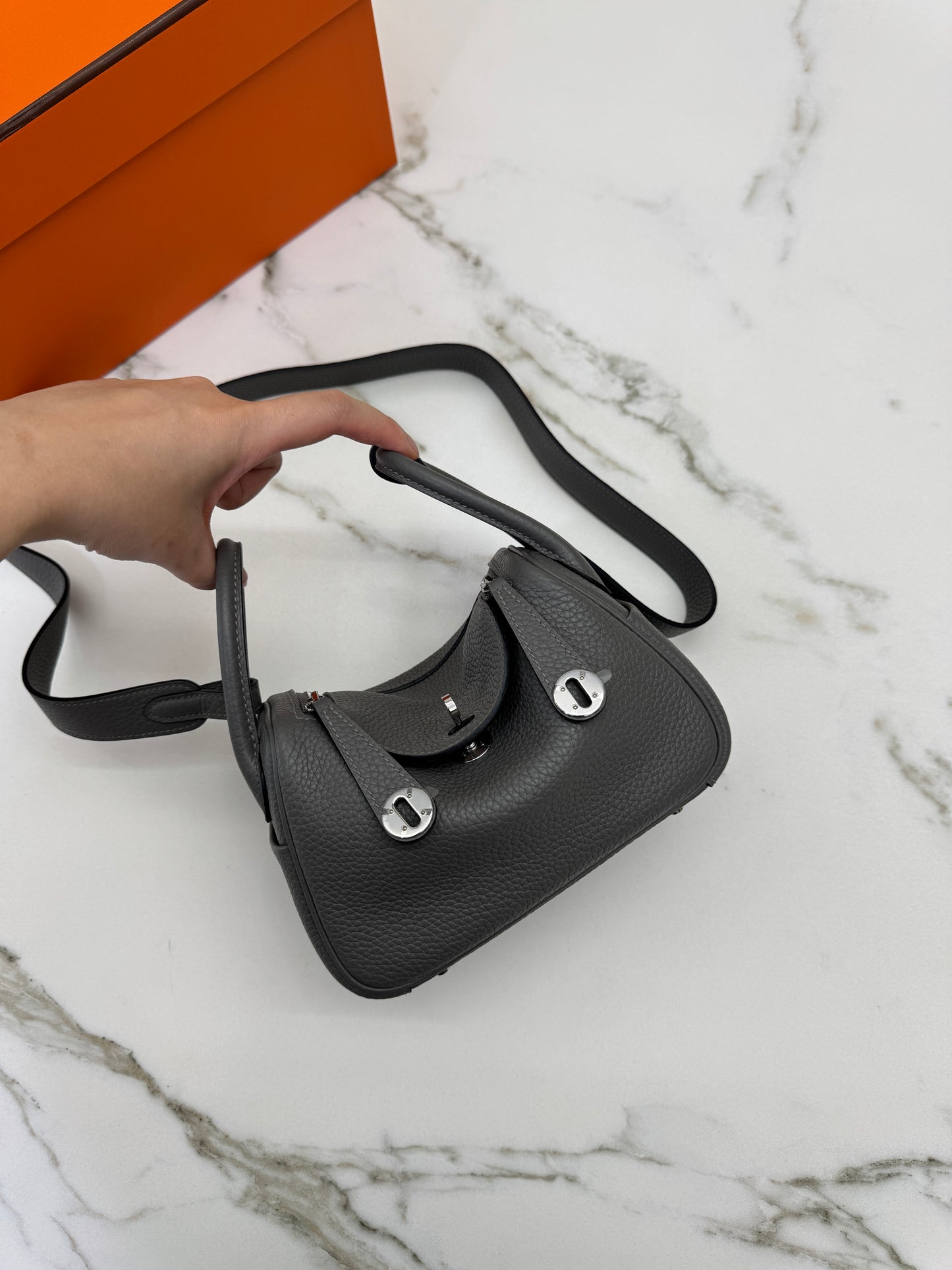 HERMES Mini Lindy 積雨雲灰銀扣 0L Gris Meyer PHW