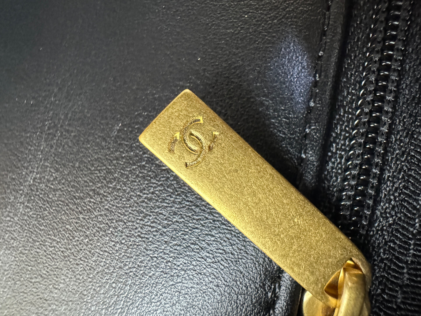 CHANEL 22K 郵差豆腐包 漸變Tweed