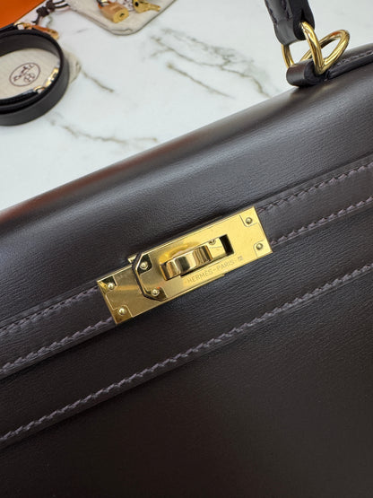 HERMES Kelly 25 烏木色Box皮金扣 外縫 Ebene Box Leather Seilier GHW