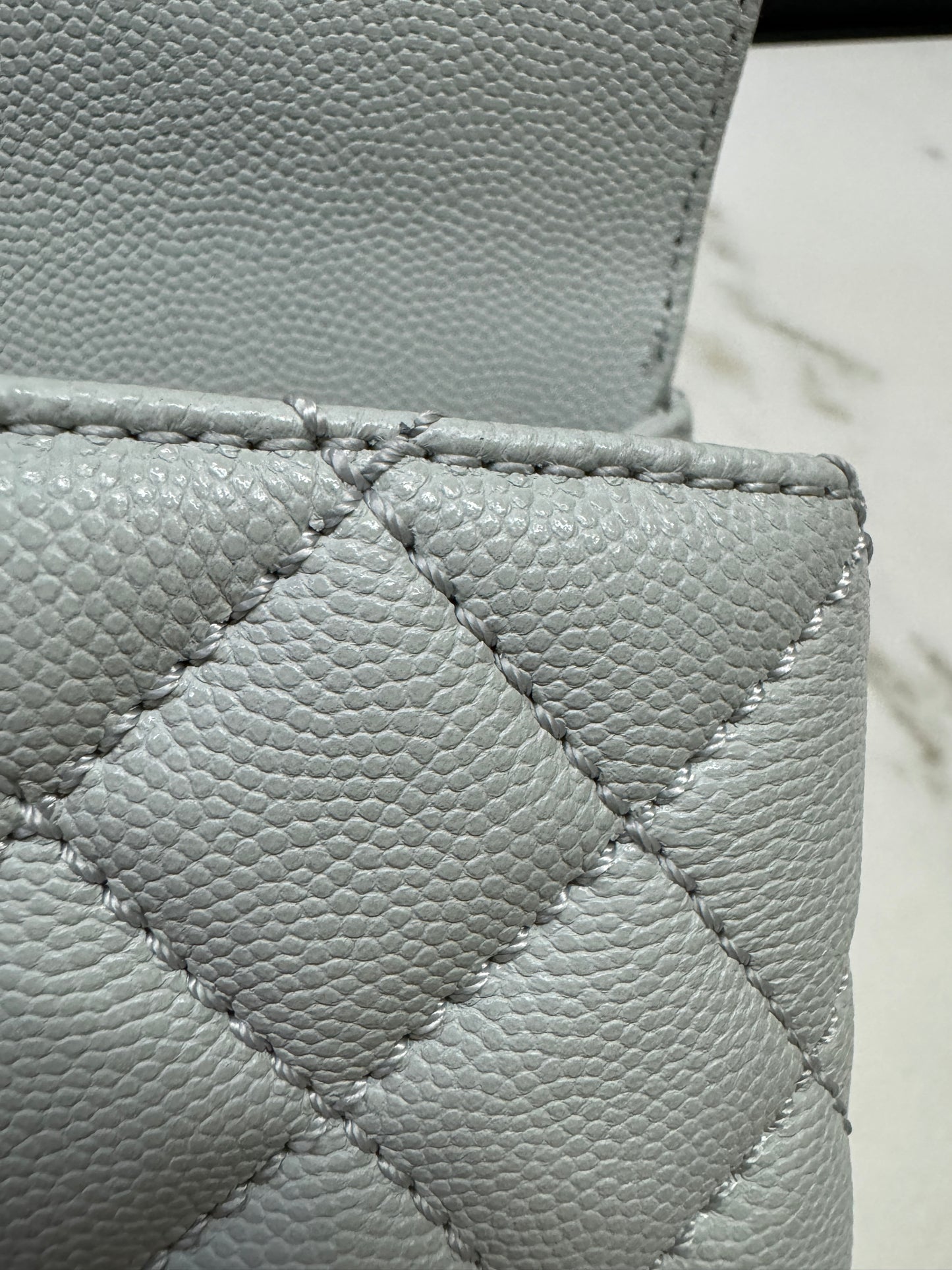 CHANEL Cocohandle 冰川藍 24P Small