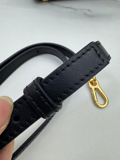 LOEWE Amazona 28 黑色