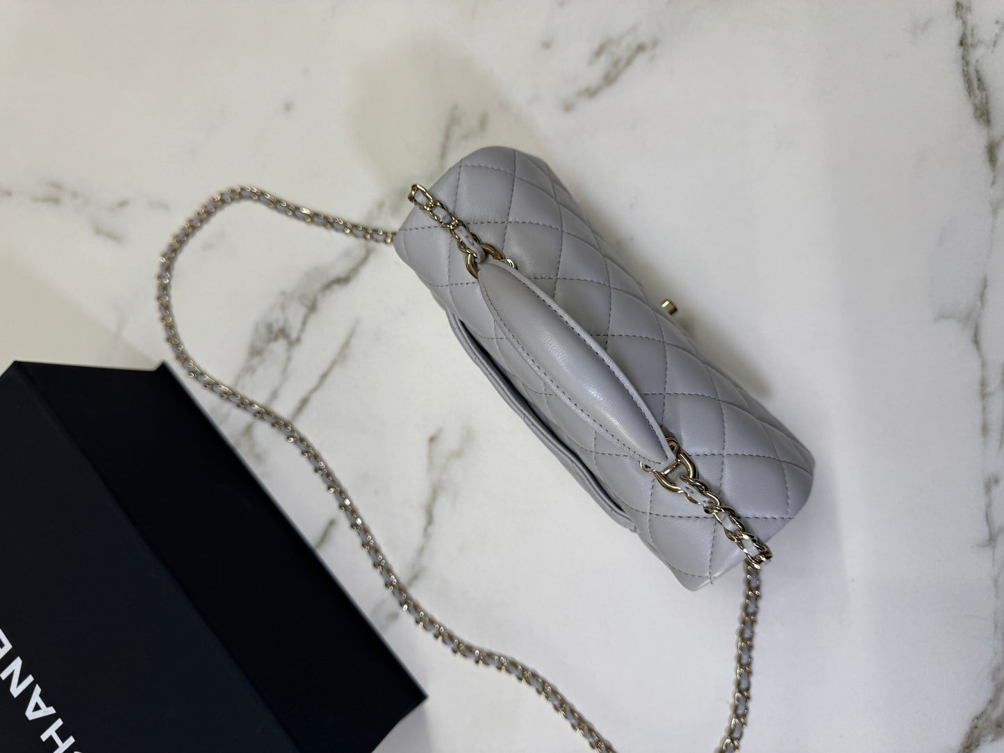 CHANEL Mini CF Handle 25P 淺灰色羊皮