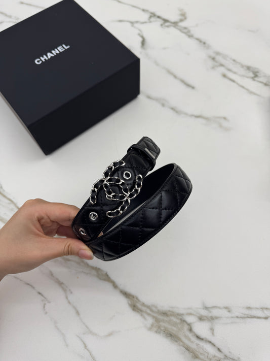 CHANEL 菱格紋穿皮鏈扣皮帶