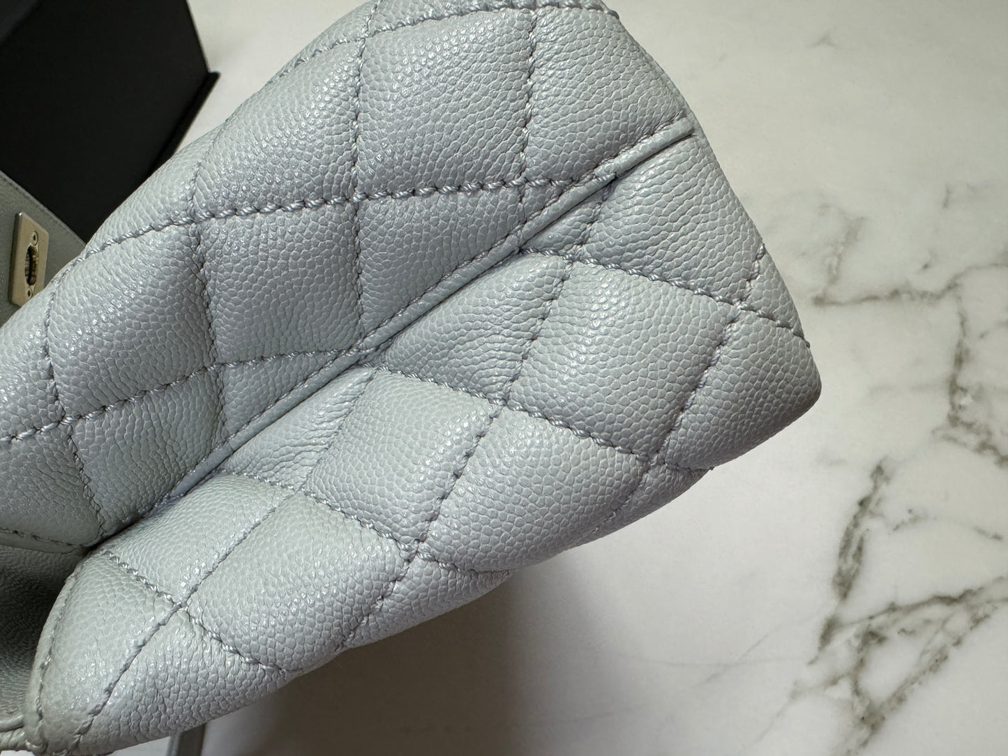 CHANEL Cocohandle 冰川藍 24P Small