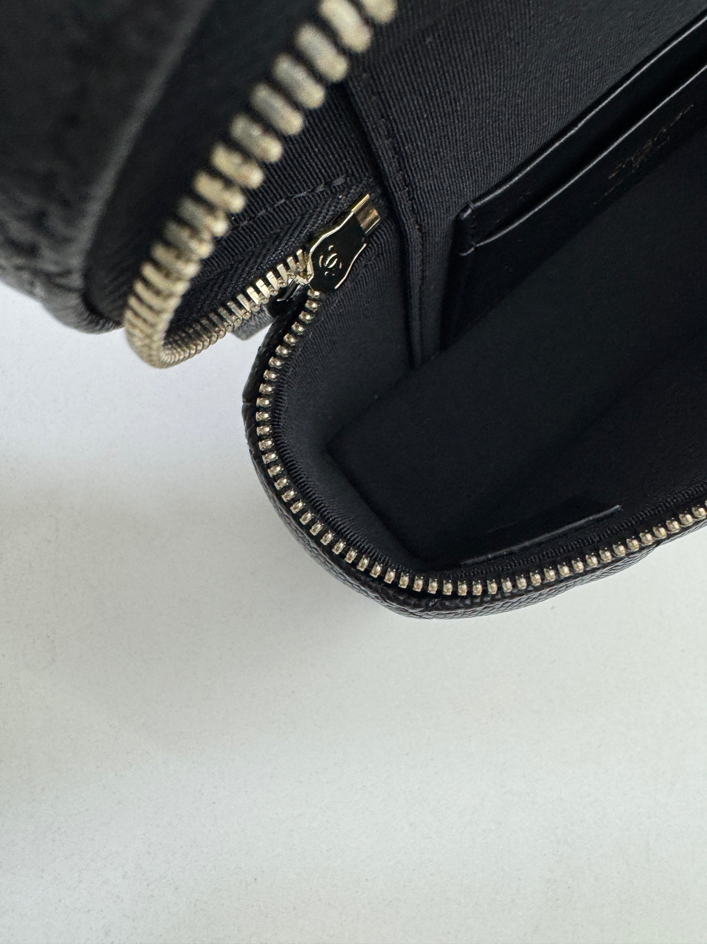 CHANEL 25P 拉絲金扣 LP盒子包