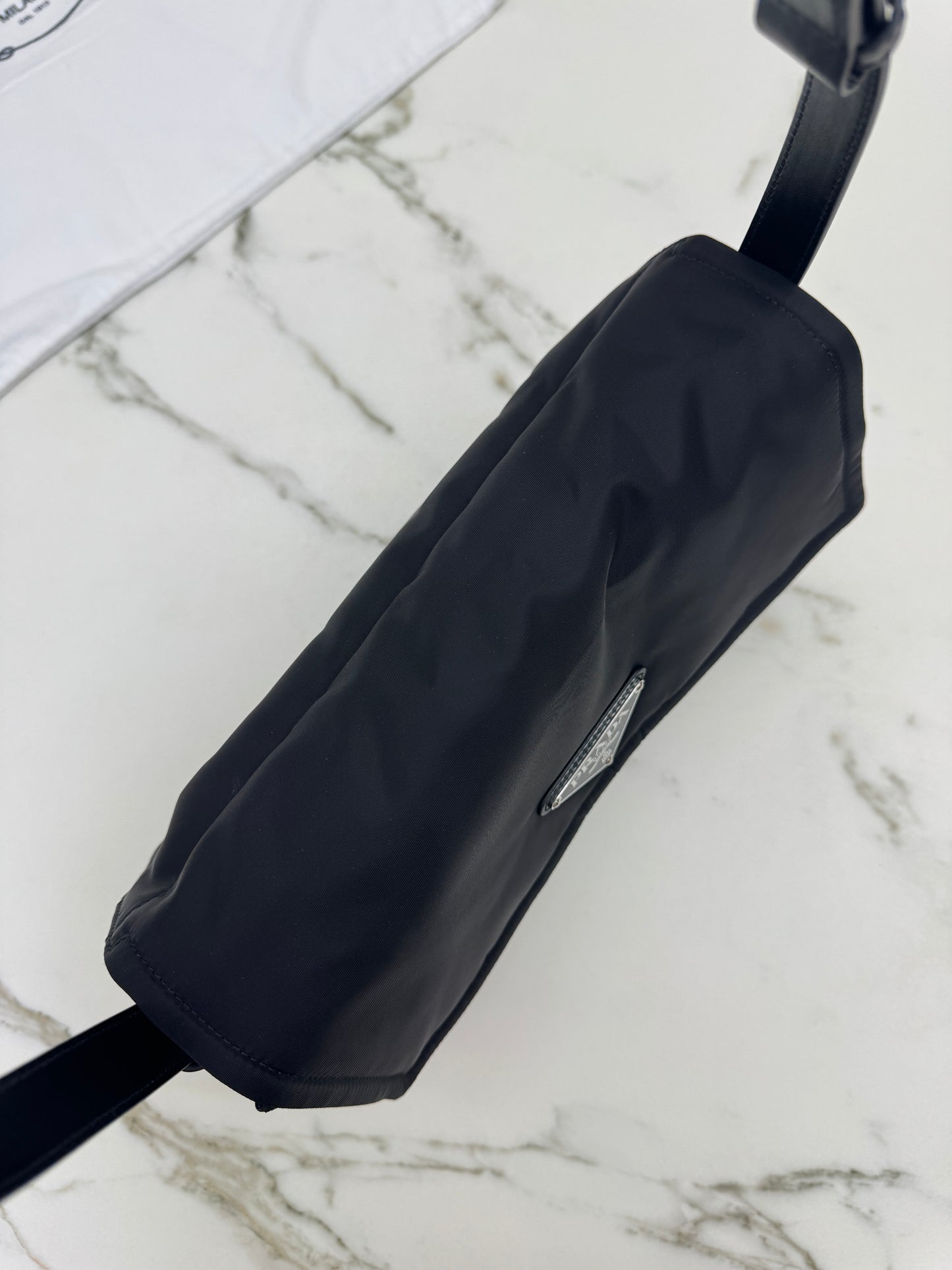 PRADA Cini 郵差包黑色 Medium