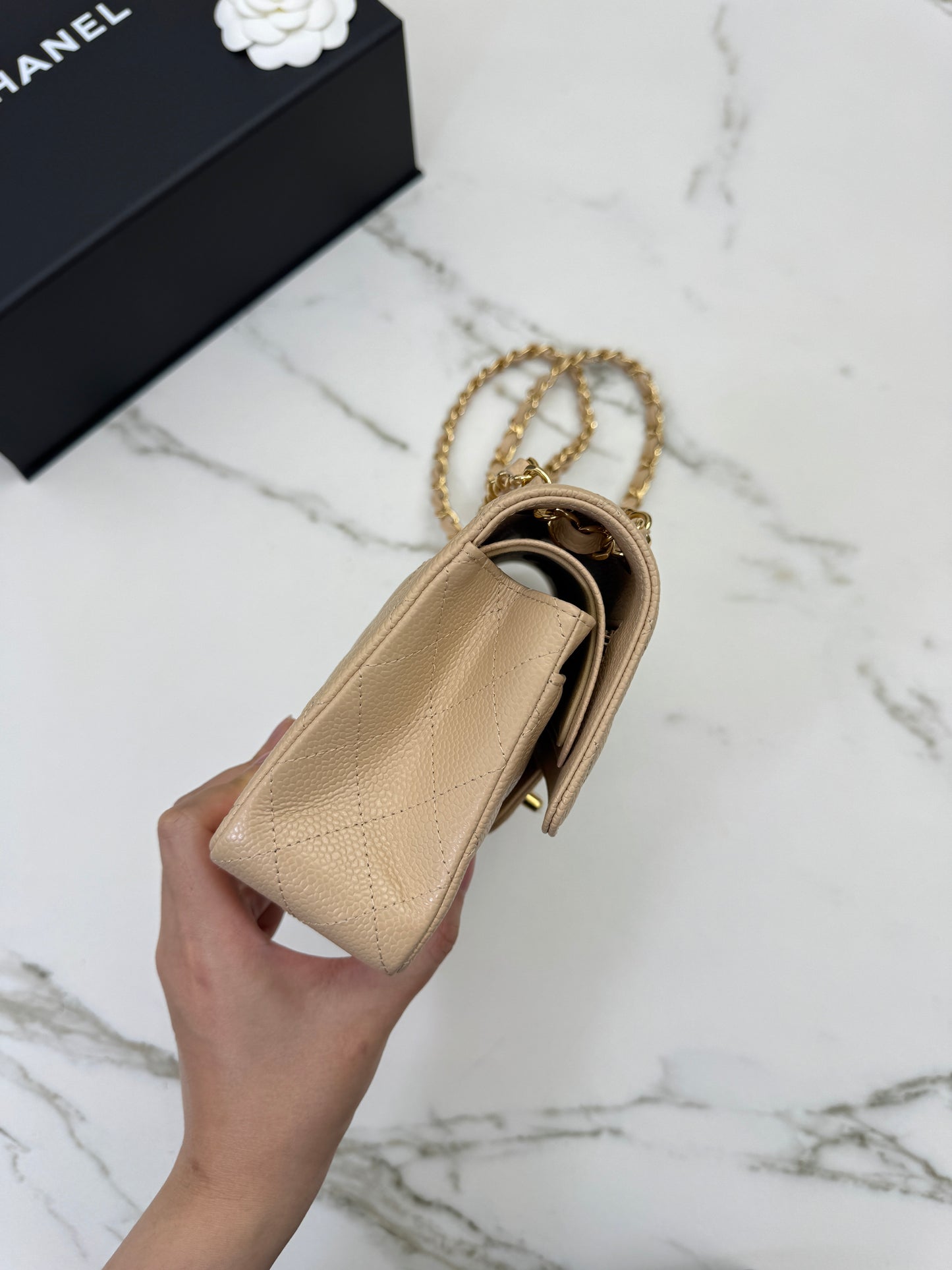 CHANEL CF23 Small 米杏色牛皮金扣 Beige Caviar Calfskin GHW