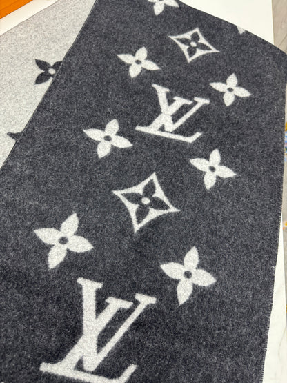 LV Reykjavik Scarf 100% Cashmere Black