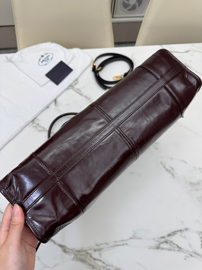 PRADA Bonnie XL Dark Brown (Lux Soft)