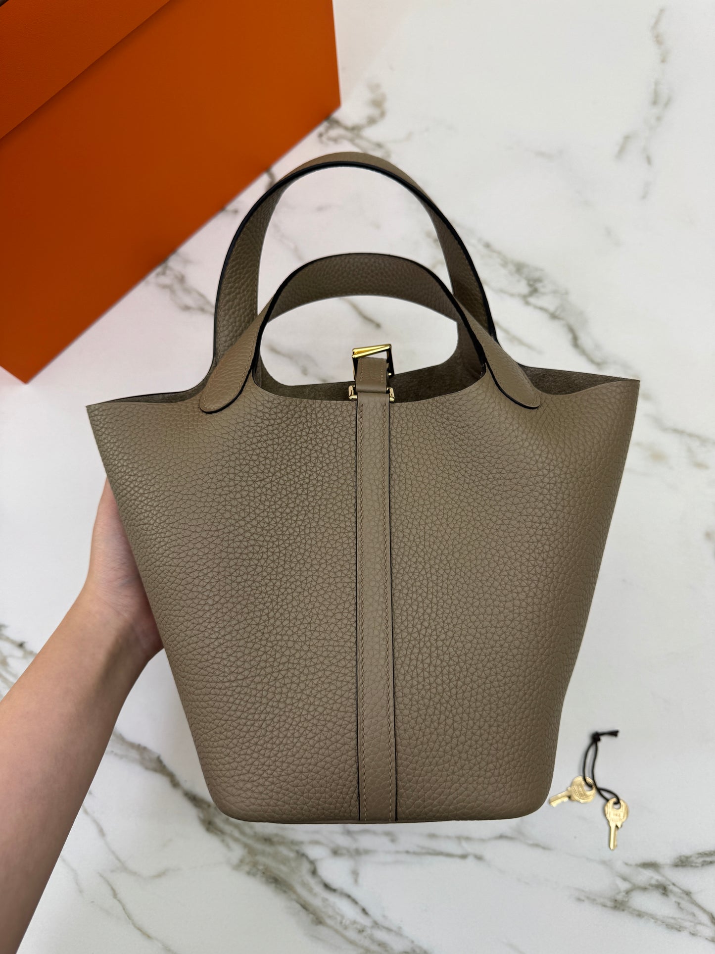 HERMES Picotin 18 馬爾淺米金扣 8Q Beige Marfa GHW
