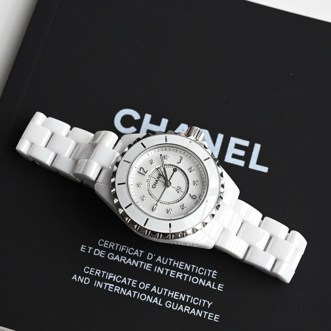 CHANEL J12 33mm