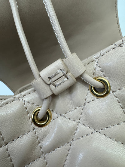 DIOR Caro Backpack Medium 奶茶色