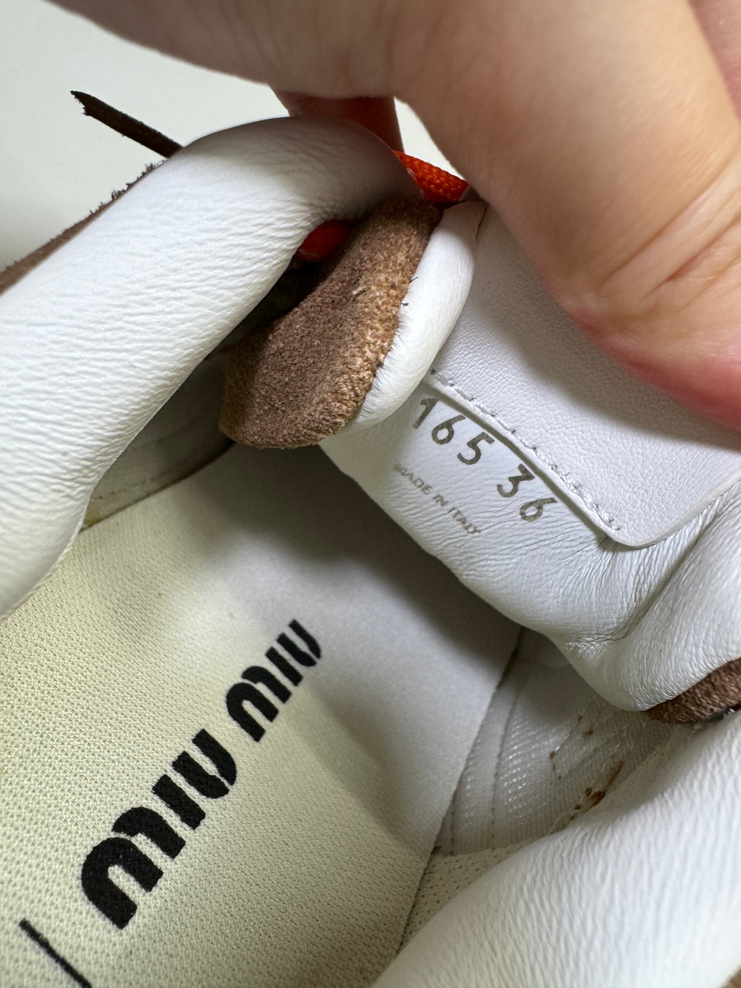 MIU MIU x NEW BALANCE 棕色猄皮軟底運動鞋