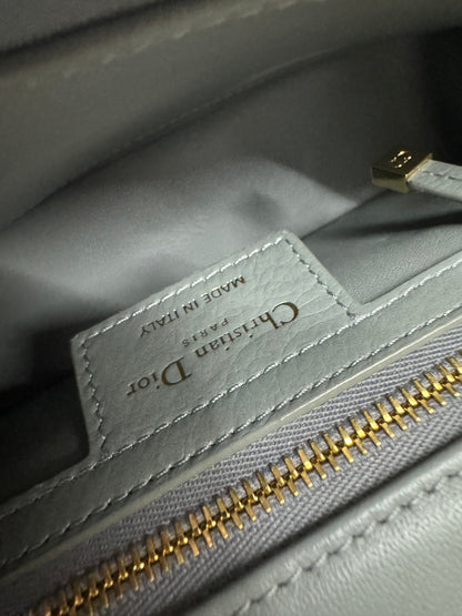 DIOR Caro 石灰色 小號