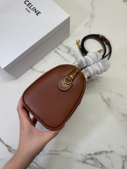 CELINE Triomphe Boston 棕色