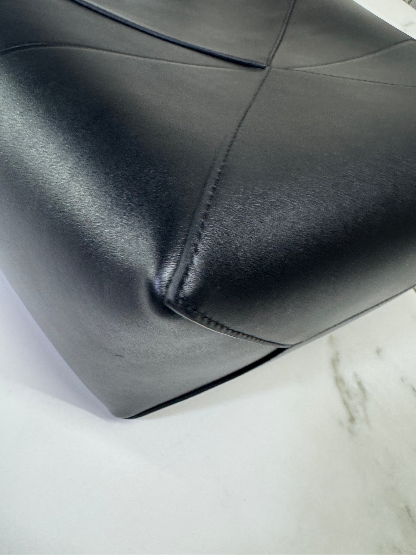 LOEWE Puzzle Fold 黑色 Medium