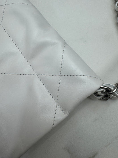 CHANEL 22Bag Small 白銀
