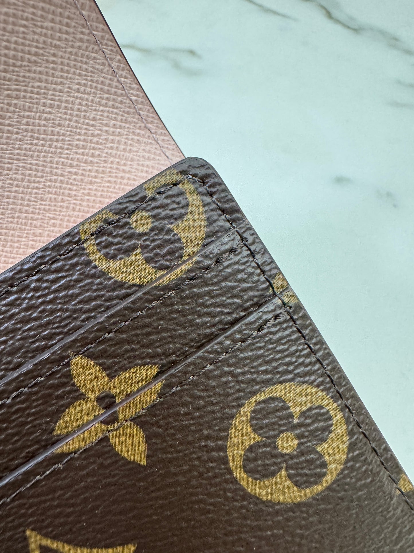 LV Sarah Wallet Rose Ballerine