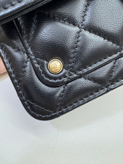 CHANEL 25B 手柄郵差 Wallet on Chain