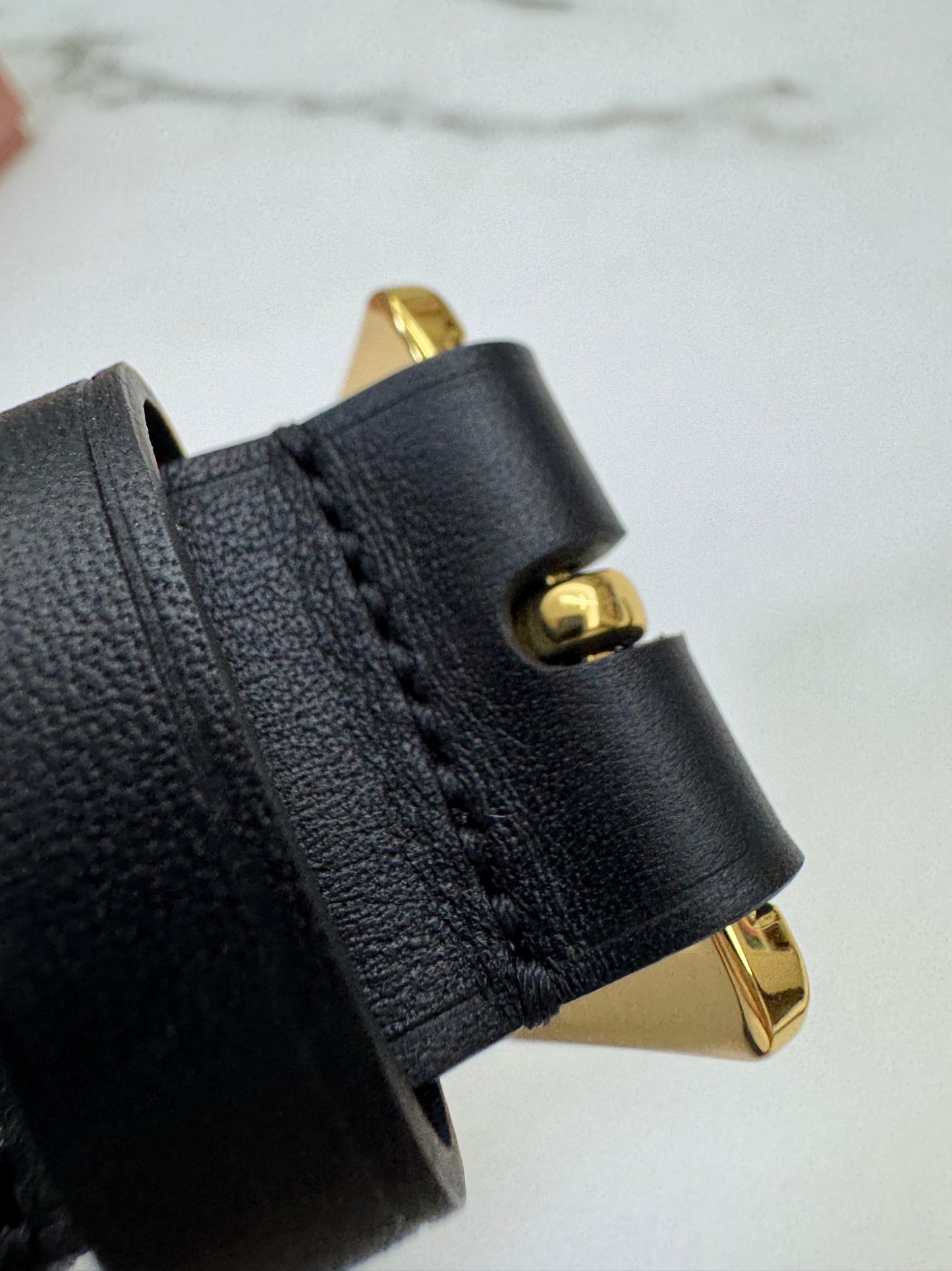 MIU MIU 鏤空扣皮帶