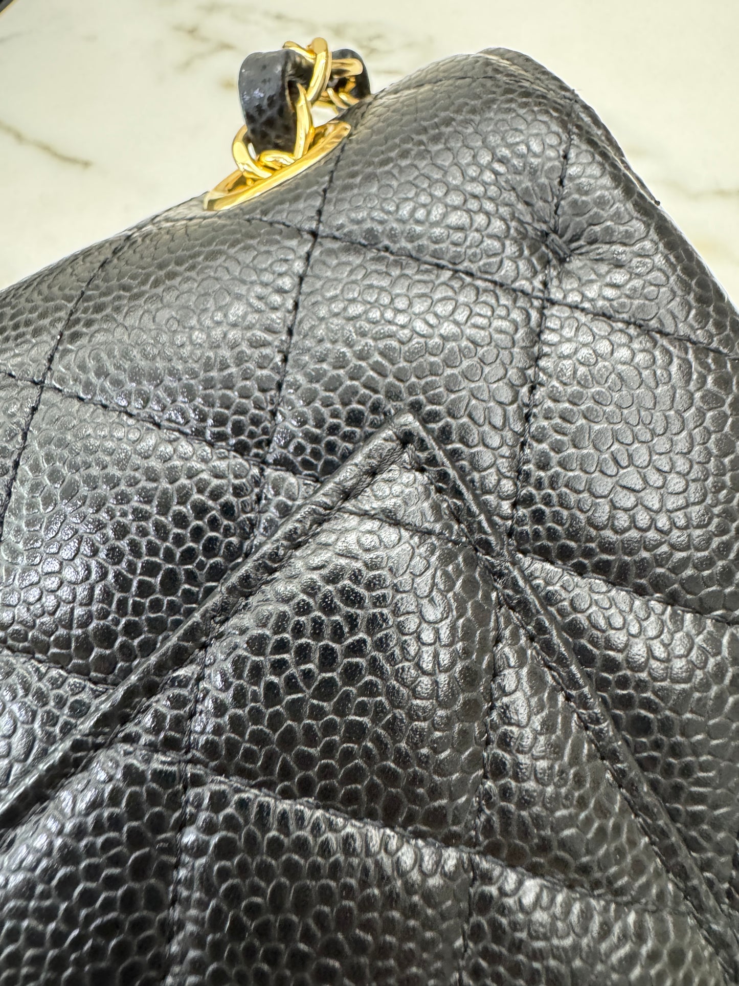 CHANEL CF23 黑金牛 CF Small
