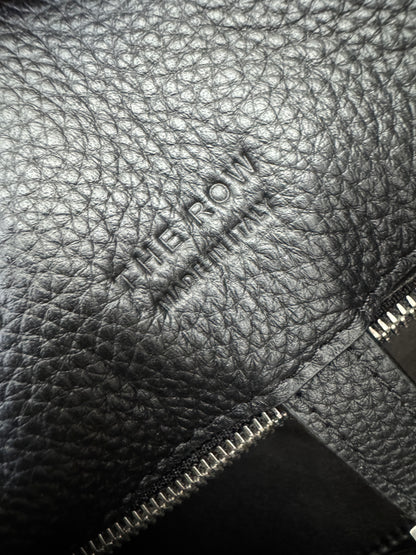 THE ROW Shoulder Marguax 12 黑色荔枝紋 Black Grained Calfskin