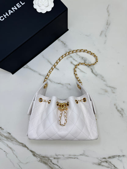 CHANEL Mini 25Bag 白色亮金扣