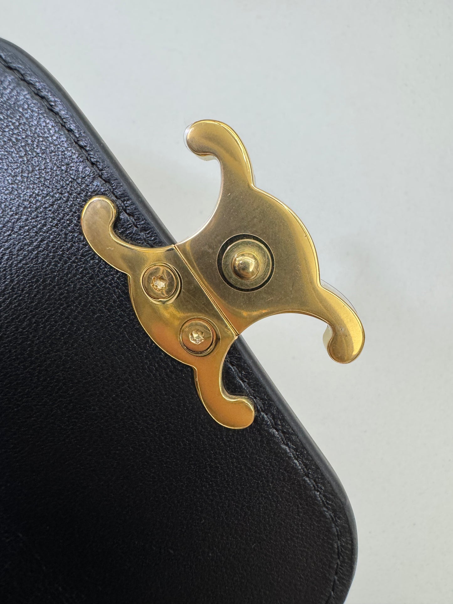 CELINE Wallet 凱旋門金扣Box皮