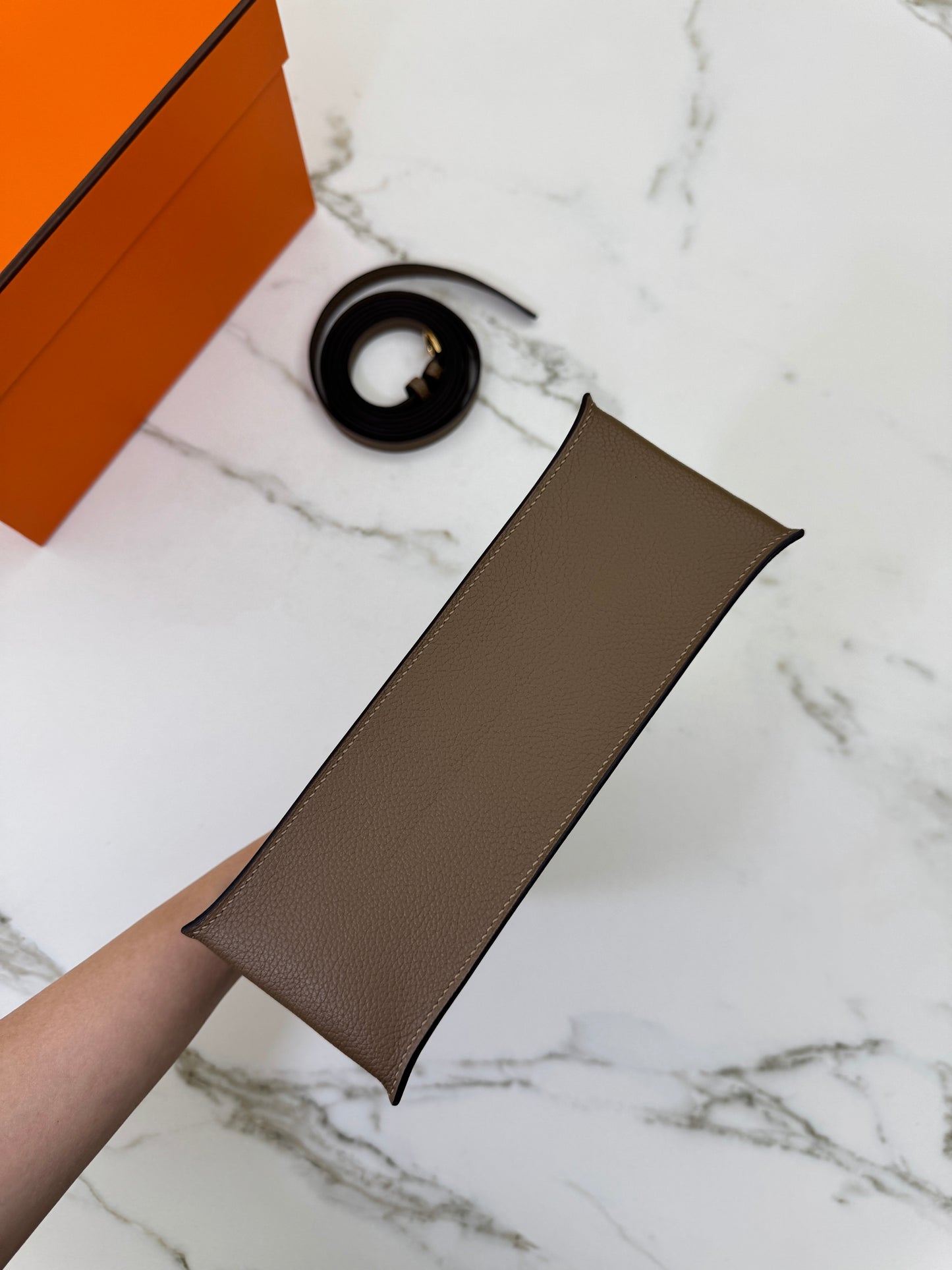 HERMES Kelly Danse 馬爾法米金扣 Evercolor 8Q GHW